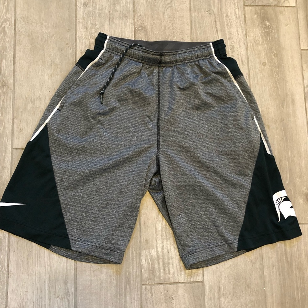 Nike Dri-fit Michigan State University Spartans Shorts Size Medium